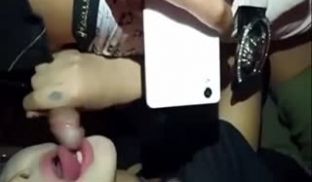 ktv开个包房直播刷的多礼物一会吞精