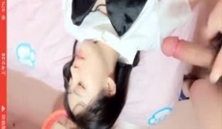 极品美少女主播小小呀呀10月31日啪啪秀5V