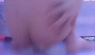 寂寞空虚的主播玩具肉棒自慰