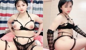丰乳肥臀极品美女主播大红唇情趣内衣,肉感身材大屁