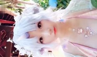 巨乳娇娘COS制服诱惑