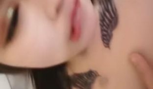 小婊妹约炮舔鸡巴呻吟浪叫不断