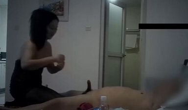 豹纹黑丝熟女技师毒龙胸推口含果冻吹样样精通