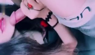 鹿少女自慰勾引小哥哥