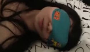落地窗前开干骚货女友SM调教最后边干边发微信求操