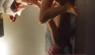 新春校花门性事件视频流出有钱男子可真性福要妹子通