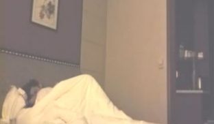 美女为了挣学费几百块钱就给卖了