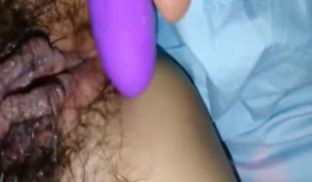 【国产乱仑】老婆不在家把感情受挫的小姨子给干了