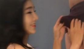 高颜值网红脸新人美女主播身材苗条_约炮双人啪啪大