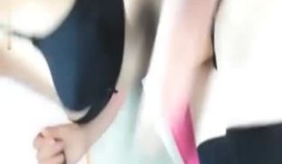 美女主播口交被后入很诱人