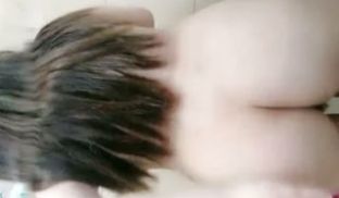 美女主播的跳蛋洗澡秀