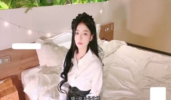 ✿超淫尤物❤️网红✿ 窈窕身材露脸青春抚媚美少女