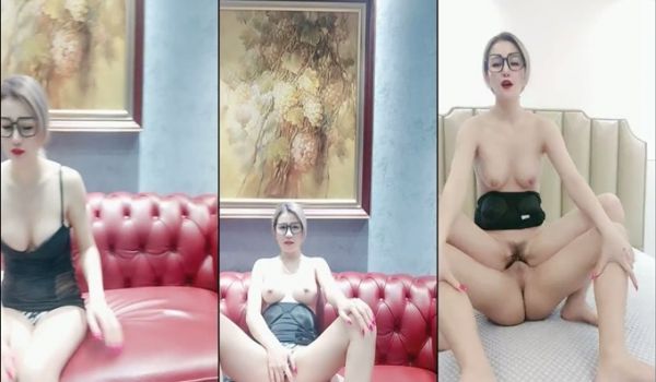 女神上线身材火辣跟狼友撩骚给蒙面大哥口交大鸡巴，