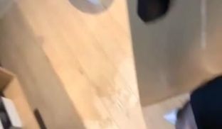 高颜值骚气妹子沙发自慰大秀
