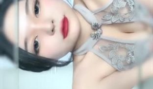 旗袍女神镜头前搔首弄姿