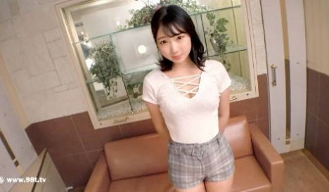 SIRO-5223 高身长现役女子大生が可爱い女