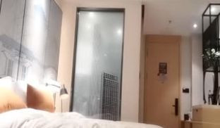 肉肉可爱00后漂亮小妹妹，性欲强阴毛超浓口活好享