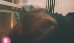 与粉丝游日本顺便做爱