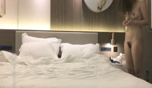 约了个长裙肉肉少妇啪啪