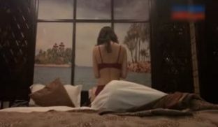 极品长腿私教蒙眼肛塞 扛黑丝美腿狠肏颜射