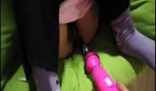 扒下内裤道具玩弄，激情后入爆草