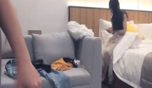 八戒SIX探花黄衣苗条妹子TP啪啪，镜头前口交沙