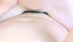 白皙皮肤鸭舌帽妹子双人啪啪 口交上位骑乘后入