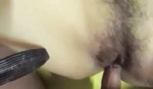 人不可貌相外表清纯的妹子居然和男友玩肛交