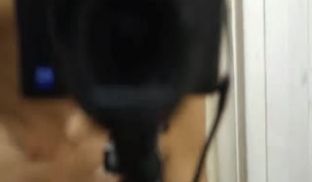 迪卡侬门事件女主角混血骚妹性感喷射器更衣室全裸假
