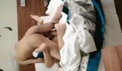 探花约了个苗条妹子，先做服务按摩乳推大力猛操呻吟