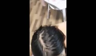 跟男友酒店直播大秀，大白臀撅起来配上小蛮腰让人血
