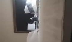 颜值不错红衣妹子换上情趣装沙发口交69猛操呻吟诱