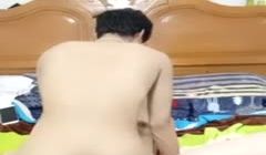 淫乱夫妻邀请有钱单身老板宾馆玩3P双洞齐开