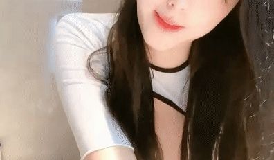 顶级网红女神来袭！浴缸湿身极度诱惑！性感情趣露奶
