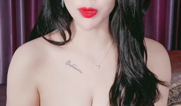 性感御姐--梓涵姐姐❤️：一首性诱惑的歌曲、尽显