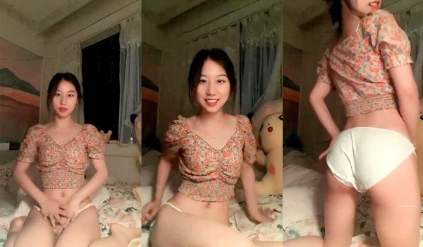 这个超级漂亮又清纯的校花妹子，长得太有特点了 让
