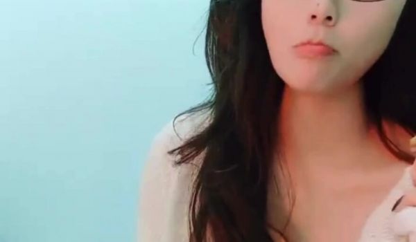 ❤️甜甜轰炸❤️，超级大奶牛密码房大秀，如此乳霸