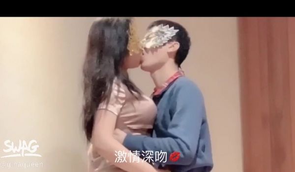 台湾SWAG『吉娜』G奶巨乳 新年新愿望就是淫荡
