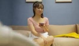 长相甜美大奶妹子，性感黑丝高跟鞋穿着衣服操翘屁股