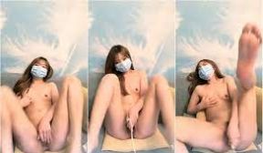 单身公寓幽会短发清纯00后小太妹,小茓无毛,扶奶