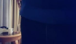 笑起来很甜花臂纹身妹妹，舔逼妹子啊啊叫侧入抱起来