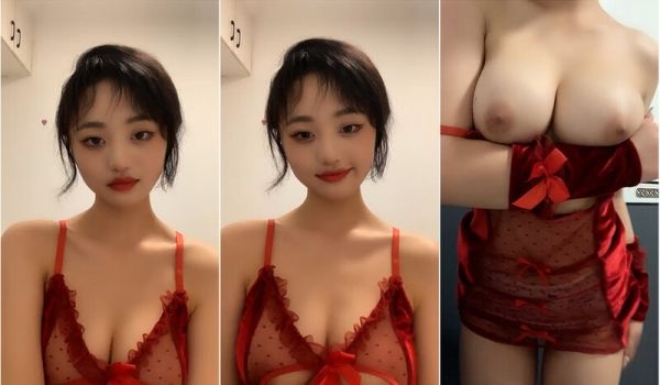 大眼睛极品童颜小美女,顶级美乳,喻队大白兔又大又