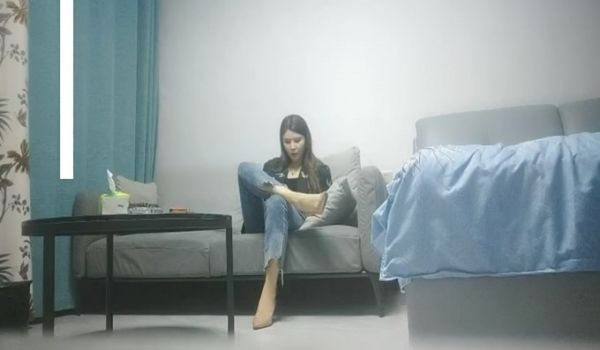 李丽莎网红脸的颜值外围卖淫女回家搞了两次