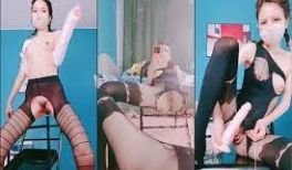 175CM顶级美腿欲女，新花样蛋塞小穴，高跟鞋爆