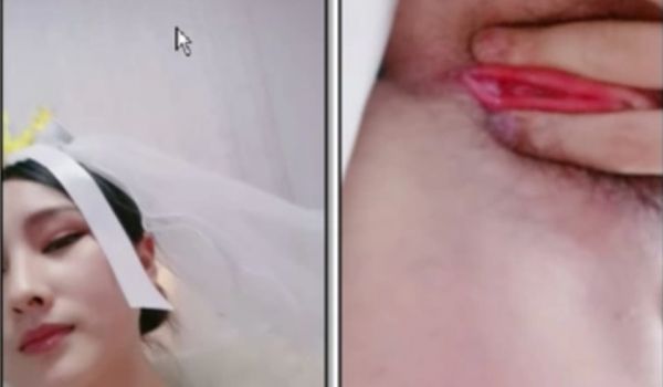 婚纱头饰美少妇，还在脯乳期，沐洱出奇的粉，宛如少