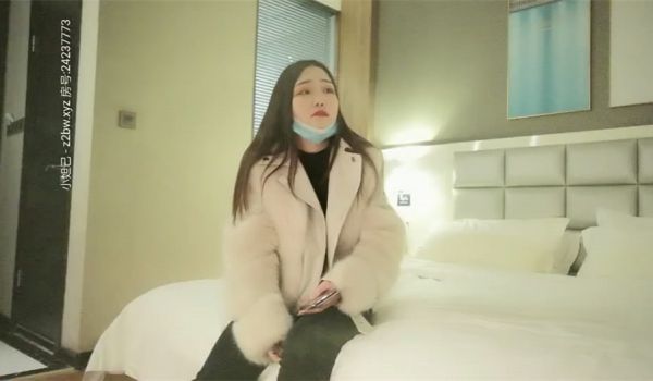 快餐加价800软妹币约操豪乳木瓜奶高颜值美女 抽