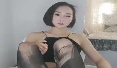 短发气质干练女,很有气场,女强人类型,臊茓黝黑,
