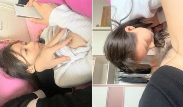 土豪老哥带你看纯正清纯在校学生妹,刚睡醒,揉奶来