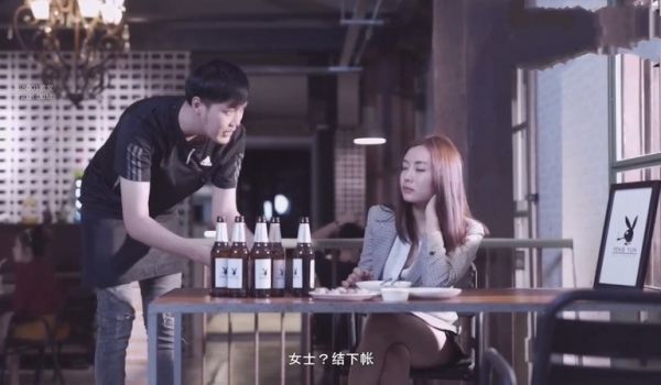 狼人影视首支国产AV-『迷情咖啡厅』服务生捡尸浴