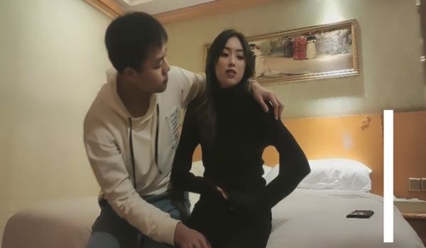 门票138 厦门车模 4500 蜂腰翘臀 极品女
